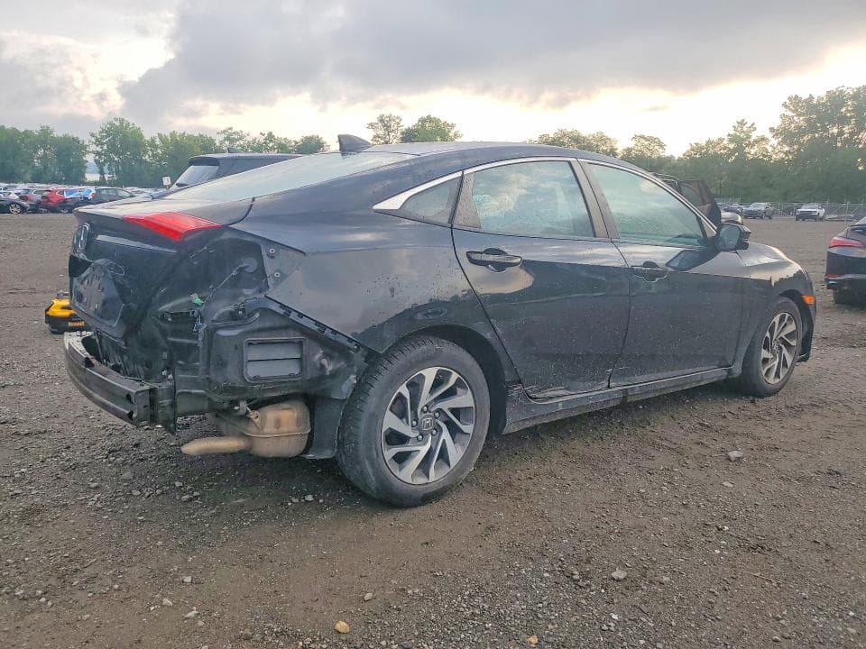 2017 HONDA CIVIC EX 3