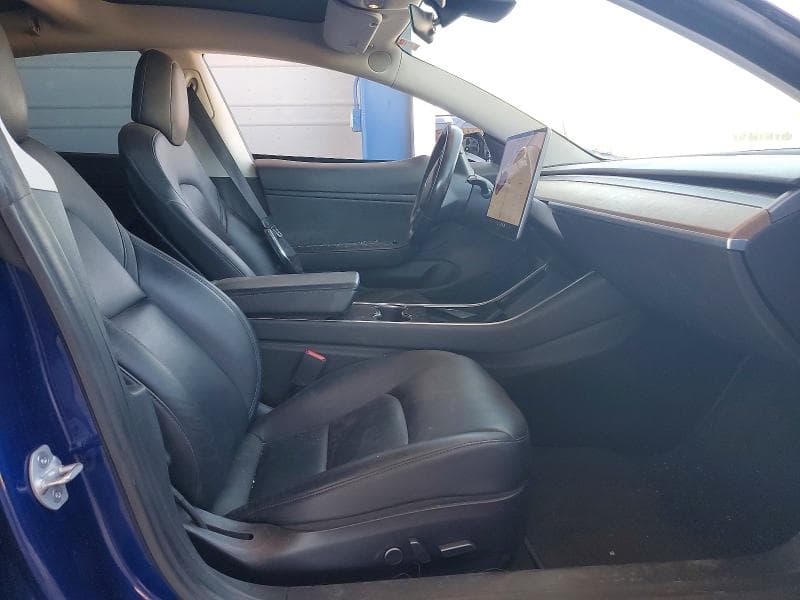 2018 TESLA MODEL 3 7