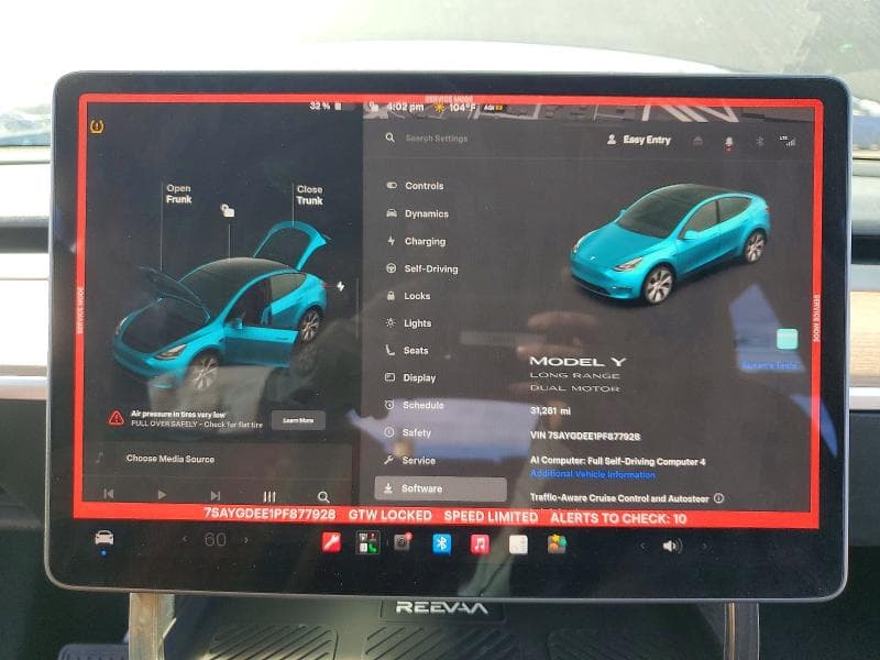 2023 TESLA MODEL Y 9