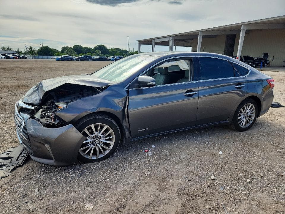 2018 TOYOTA AVALON HYBRID - 1