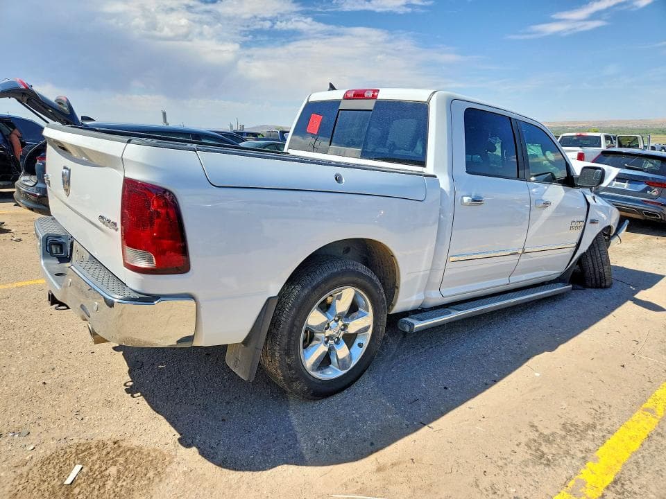 2017 RAM 1500 SLT 3