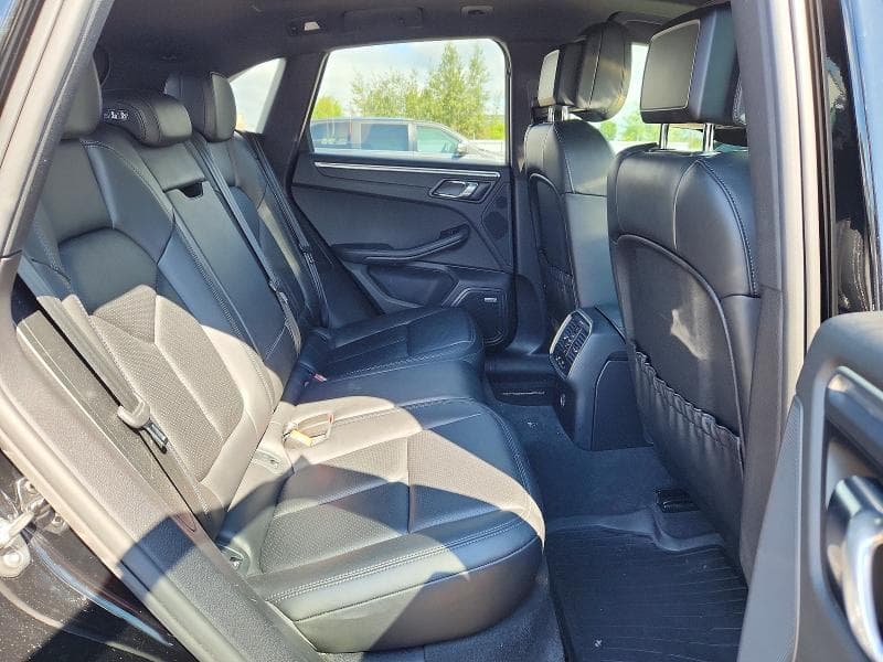 2018 PORSCHE MACAN 11
