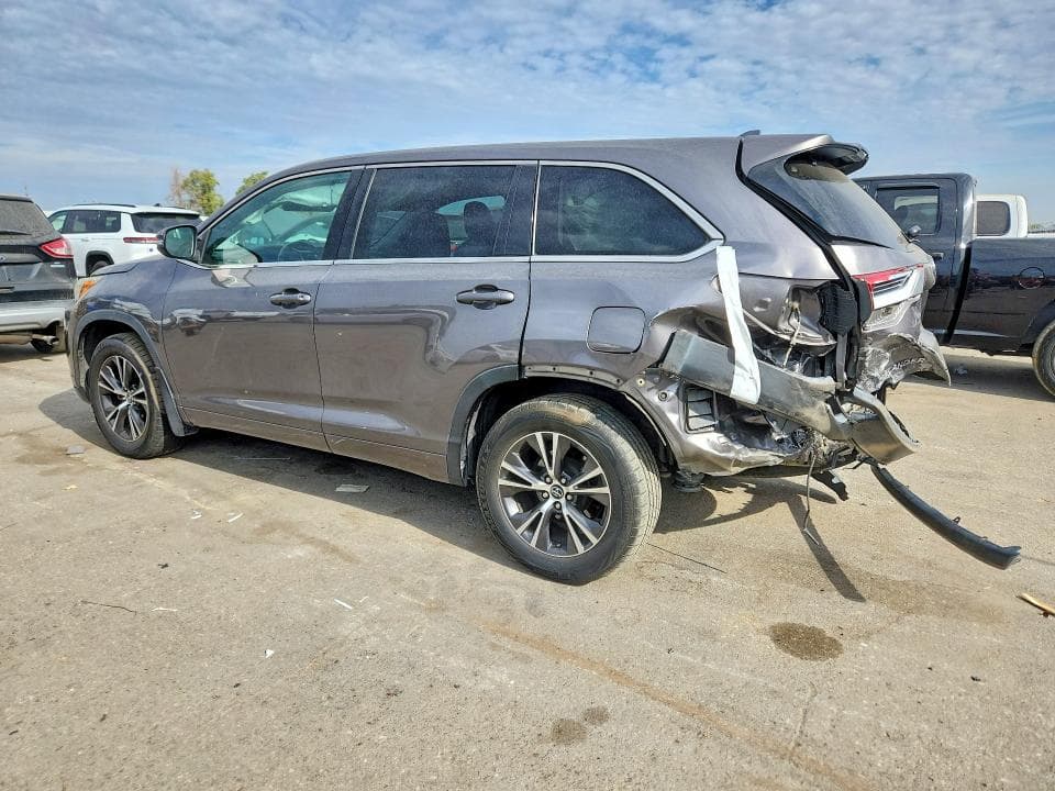 2018 TOYOTA HIGHLANDER LE PLUS 2