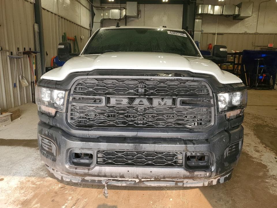 2023 RAM 3500 TRADESMAN 5