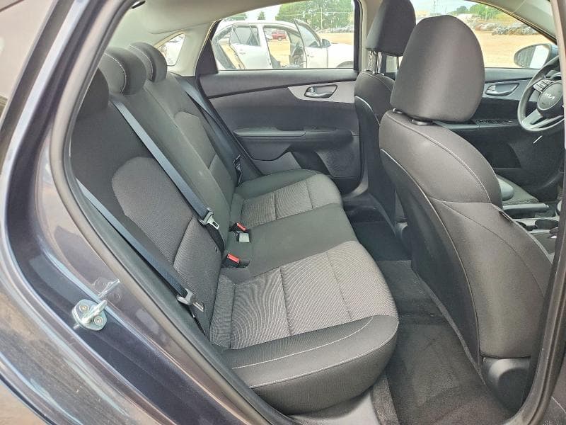 2023 KIA FORTE LX 10