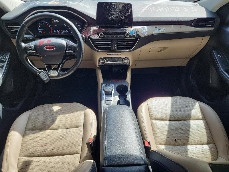 2021 FORD ESCAPE SEL 8