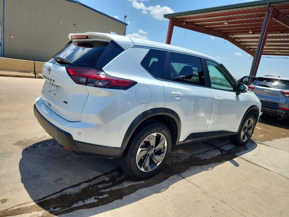 2025 NISSAN ROGUE SV 3