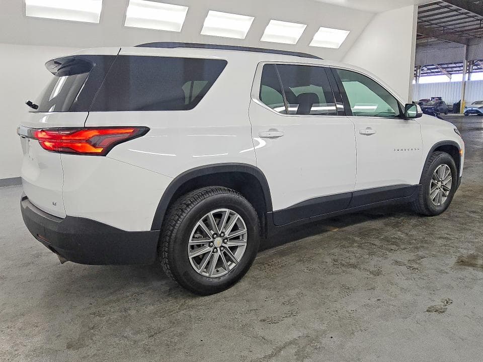2023 CHEVROLET TRAVERSE LT 3