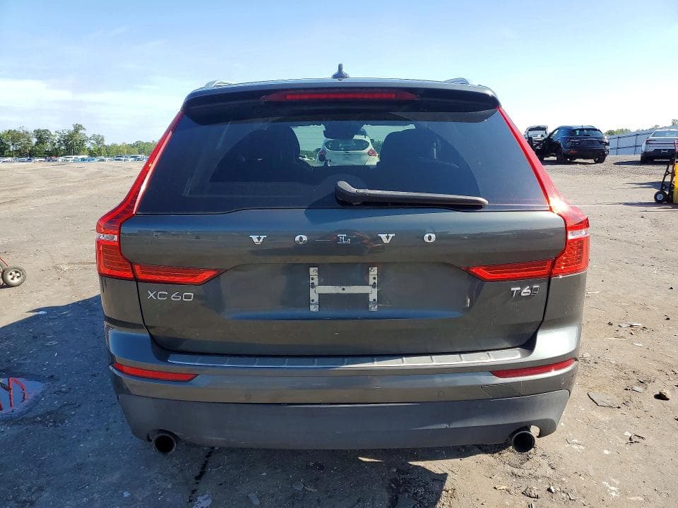2018 VOLVO XC60 T6 6