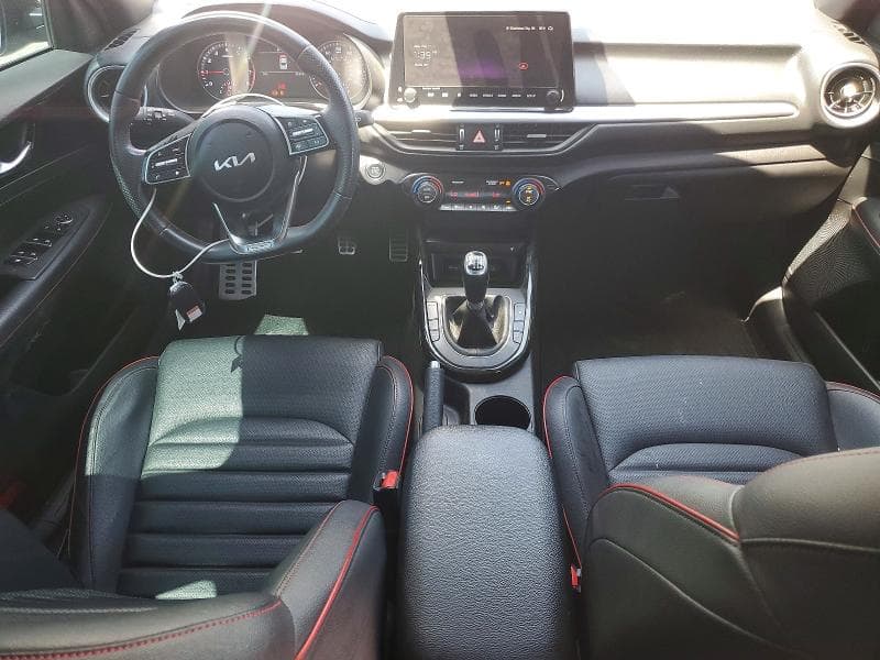2023 KIA FORTE GT 8