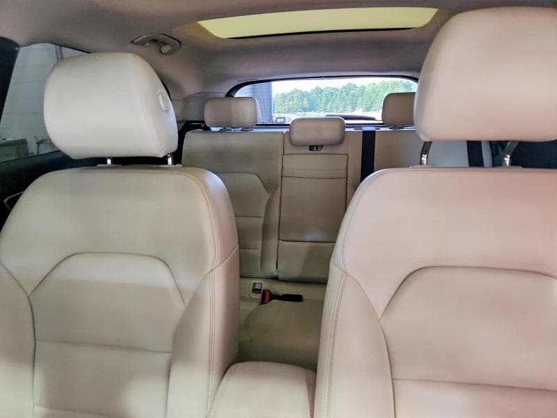 2020 MERCEDES-BENZ GLA 250 4MATIC 10