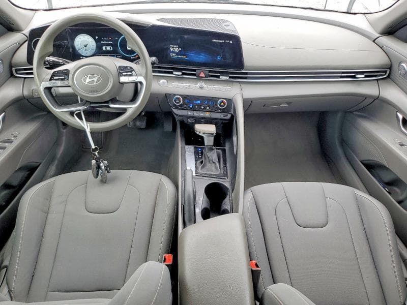 2024 HYUNDAI ELANTRA SEL 8