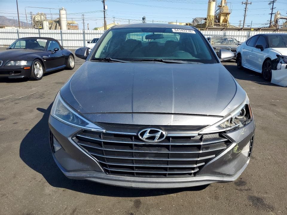 2019 HYUNDAI ELANTRA SE 5