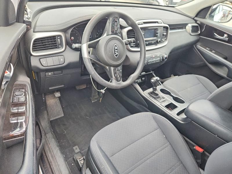 2018 KIA SORENTO LX V6 8