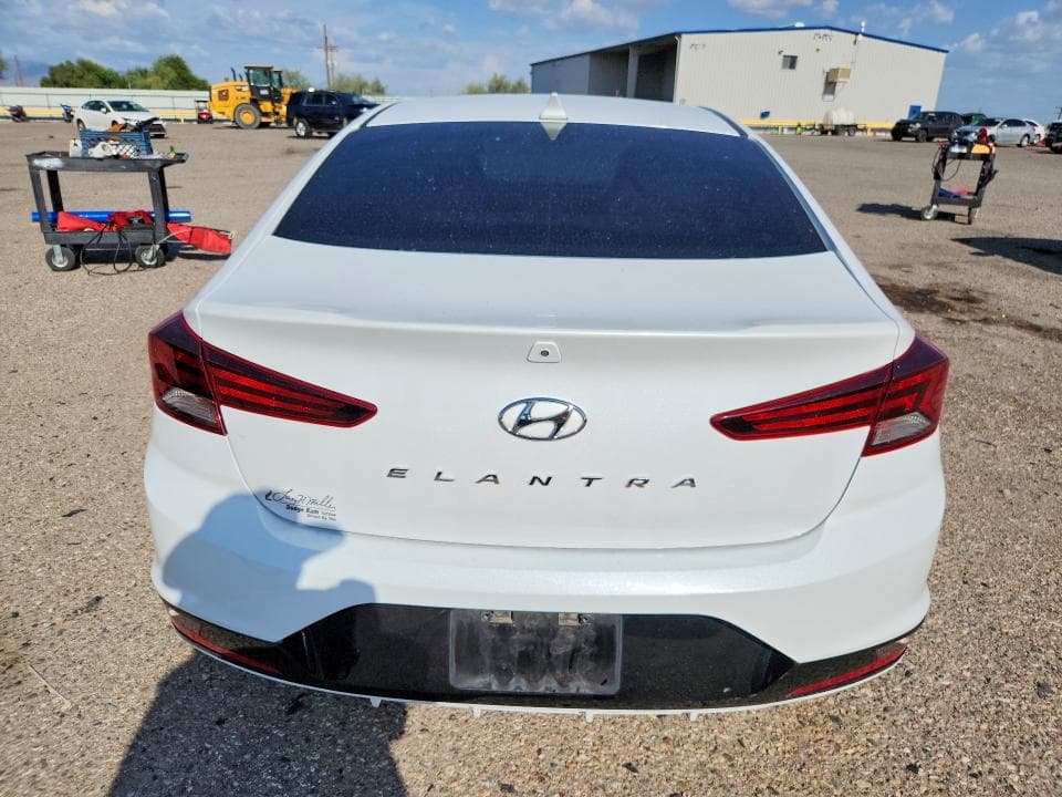 2020 HYUNDAI ELANTRA SEL 6