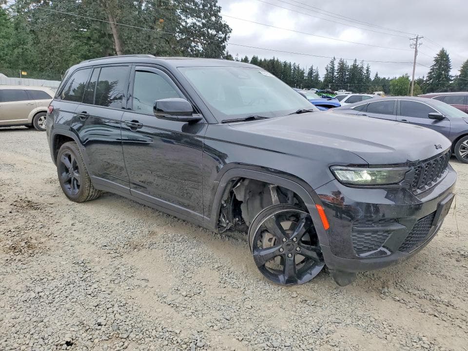 2023 JEEP GRAND CHEROKEE LAREDO 4