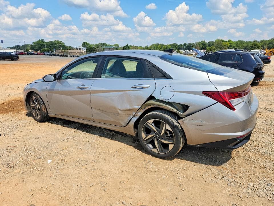 2022 HYUNDAI ELANTRA SEL 2