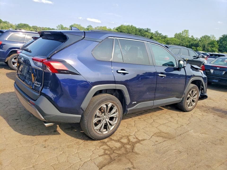 2022 TOYOTA RAV4 LIMITED 3