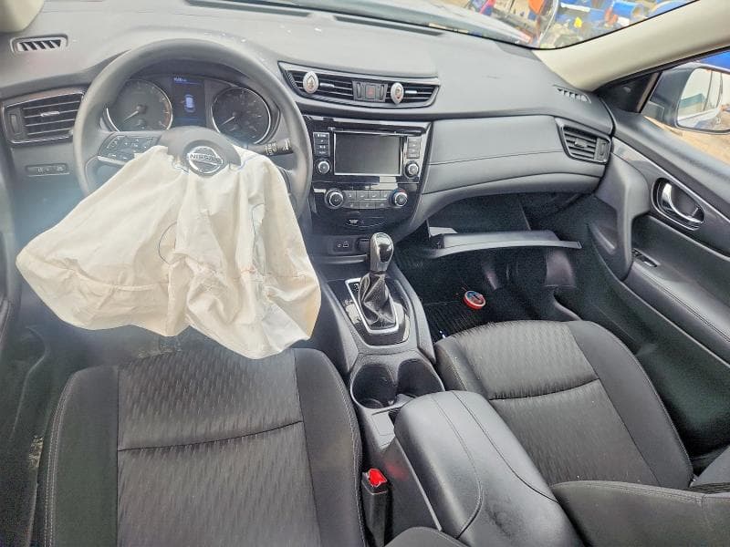 2018 NISSAN ROGUE S 8