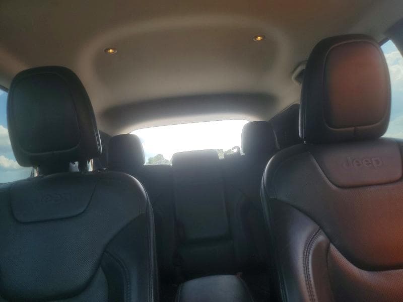 2019 JEEP CHEROKEE LIMITED 10