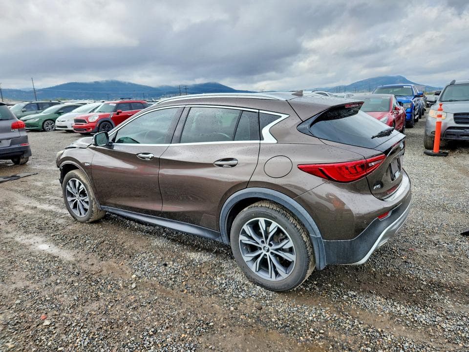 2017 INFINITI QX30 PREMIUM 2