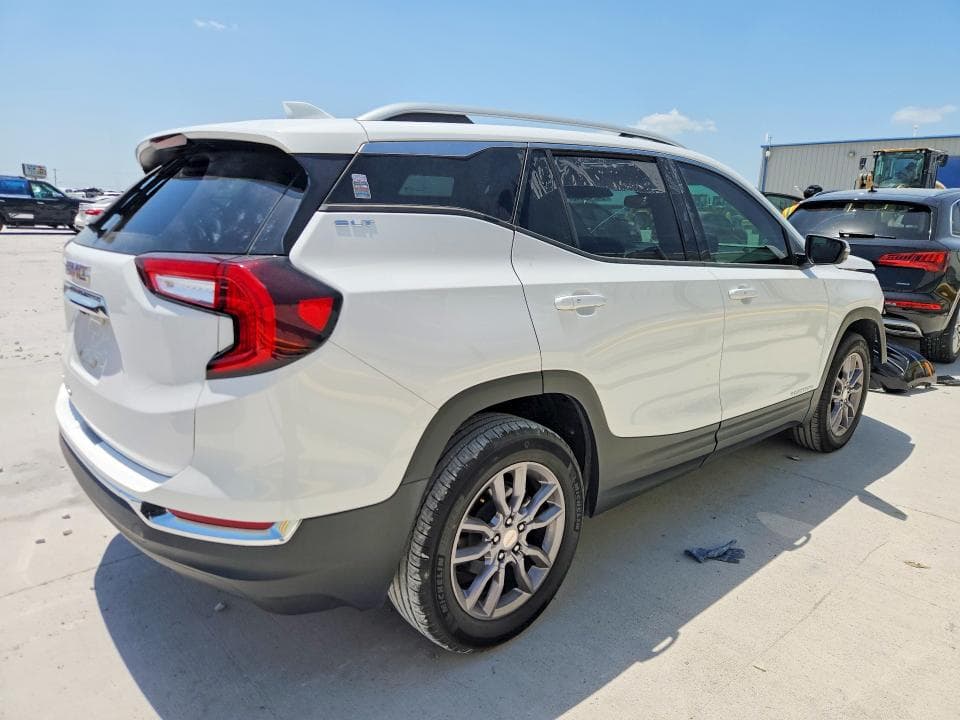 2023 GMC TERRAIN SLT 3