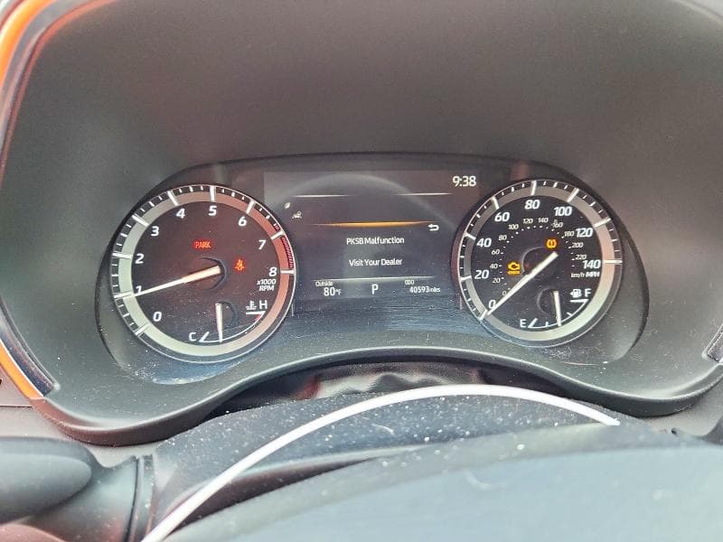 2020 TOYOTA HIGHLANDER LIMITED 9