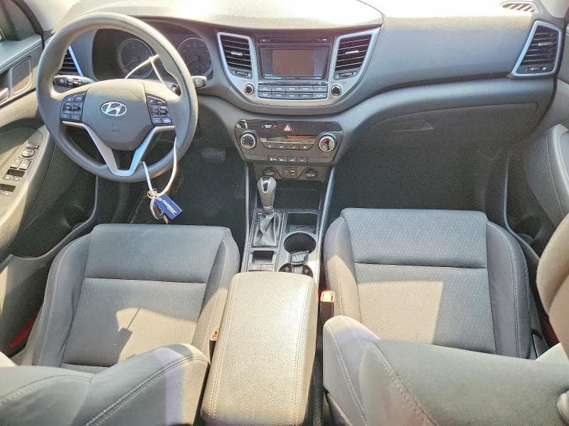 2017 HYUNDAI TUCSON SE 8