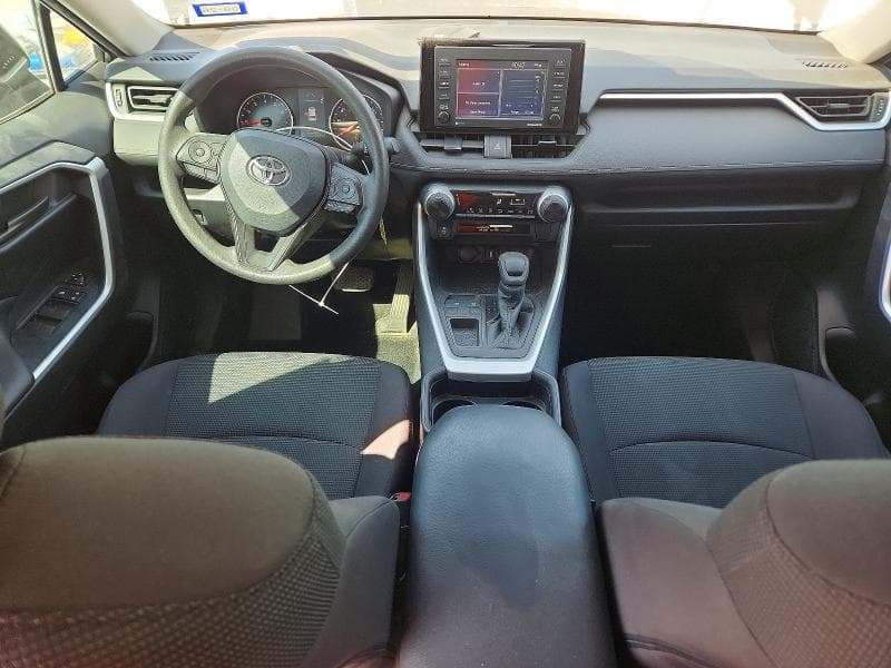 2021 TOYOTA RAV4 LE 8