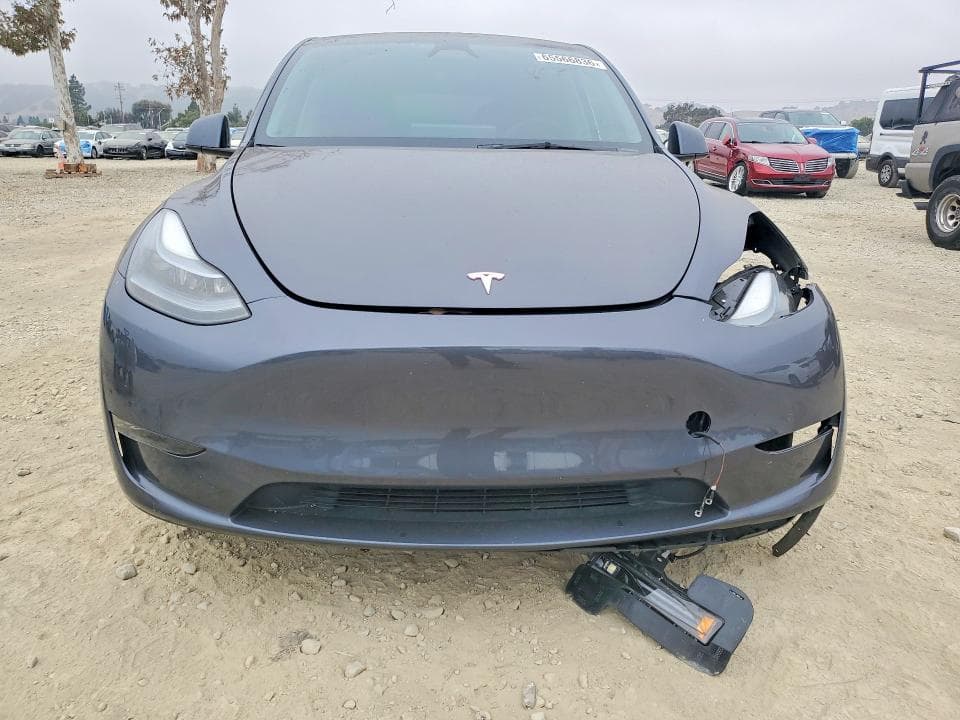 2023 TESLA MODEL Y 5