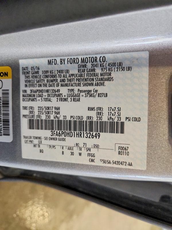 2017 FORD FUSION SE 12