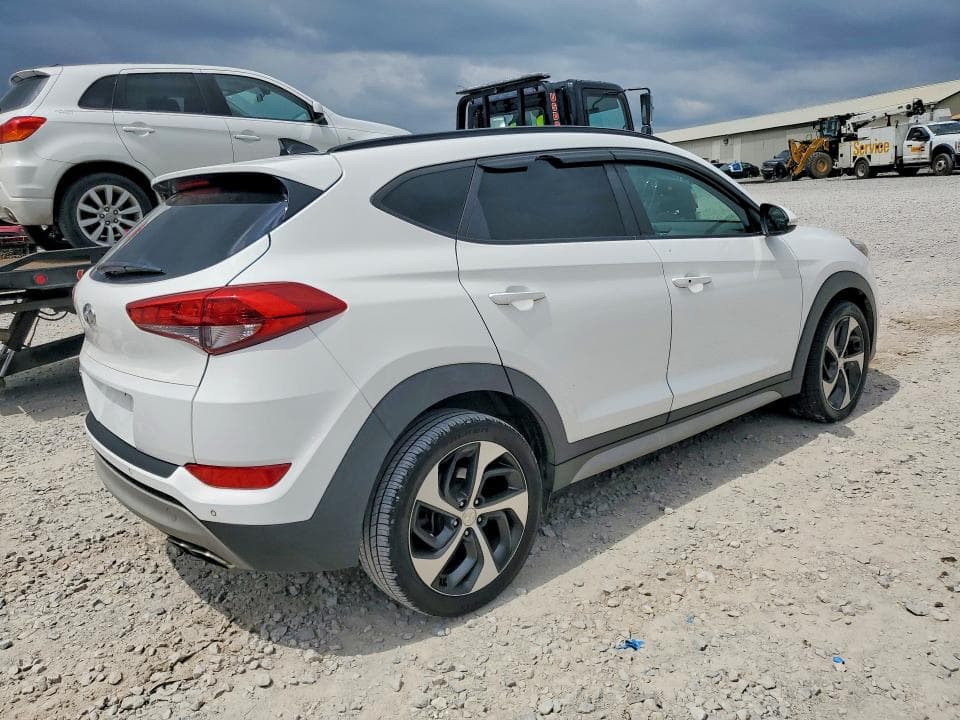 2018 HYUNDAI TUCSON VALUE 3