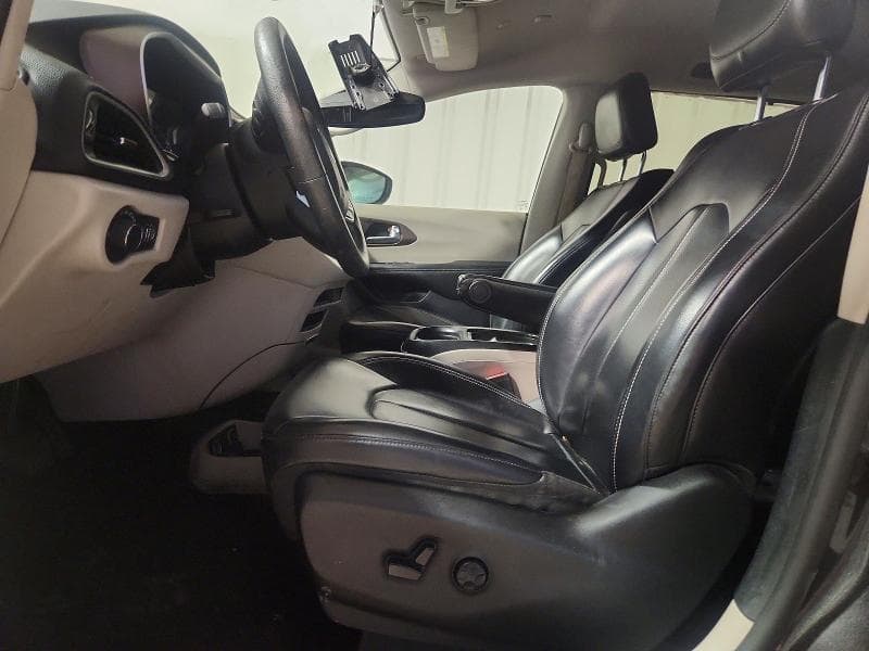 2021 CHRYSLER VOYAGER LXI 7