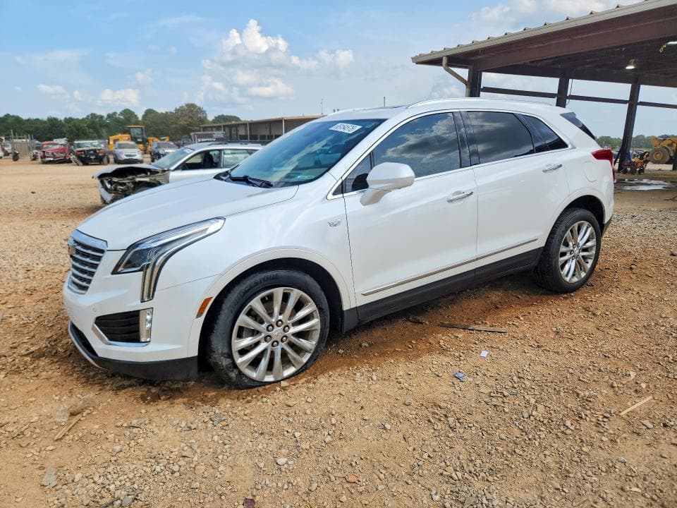 2017 CADILLAC XT5 PLATINUM - 1