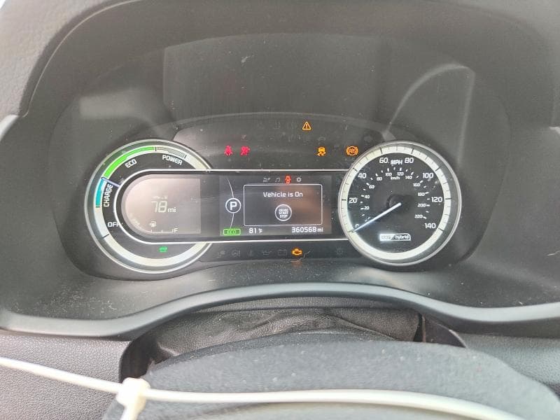 2019 KIA NIRO LX 9