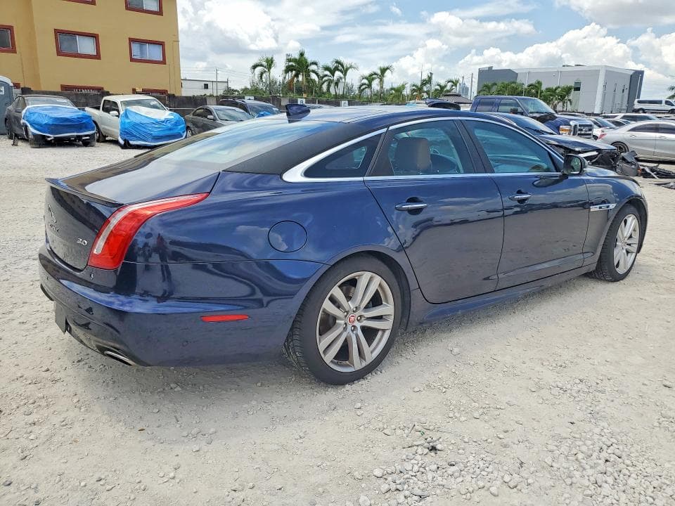 2019 JAGUAR XJ R - SPORT 3