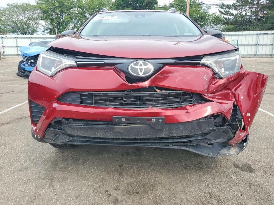 2018 TOYOTA RAV4 LE 5