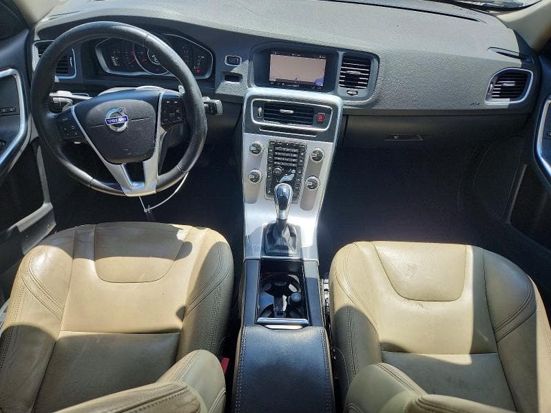 2017 VOLVO S60 8