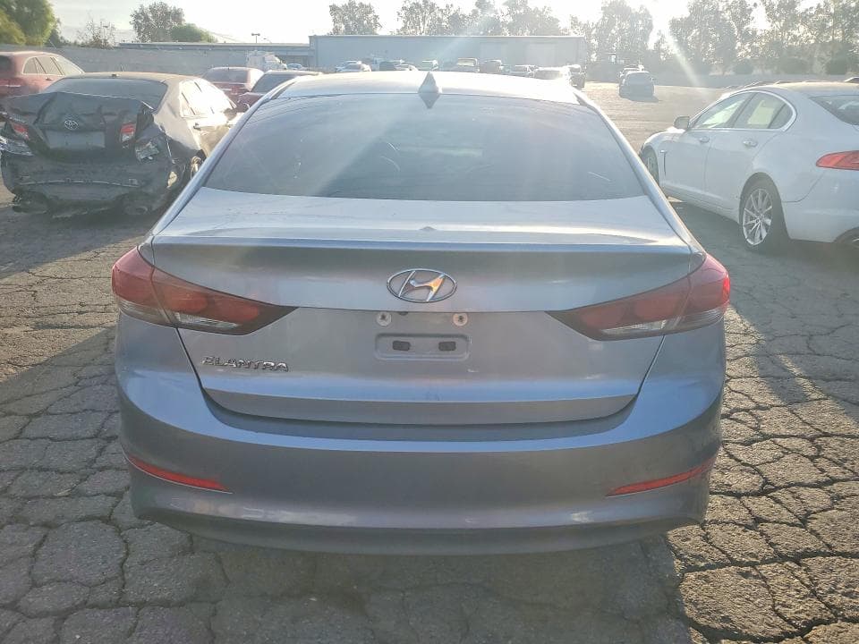 2017 HYUNDAI ELANTRA SE 6