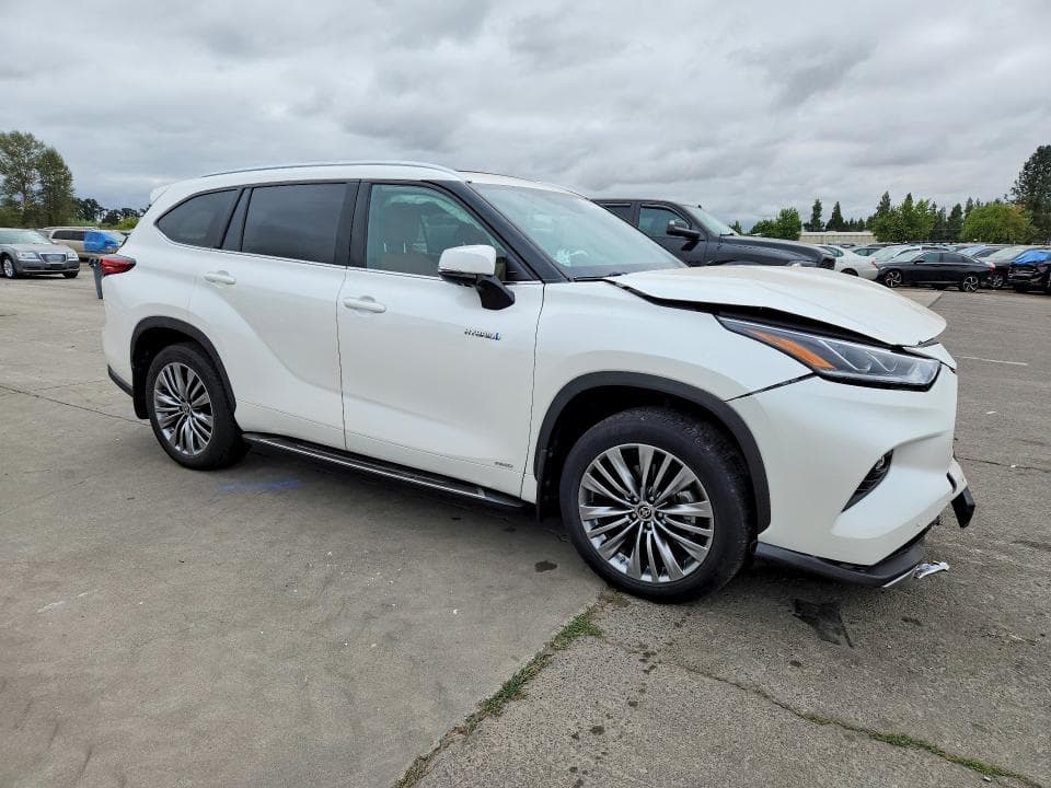 2021 TOYOTA HIGHLANDER HYBRID PLATINUM 4