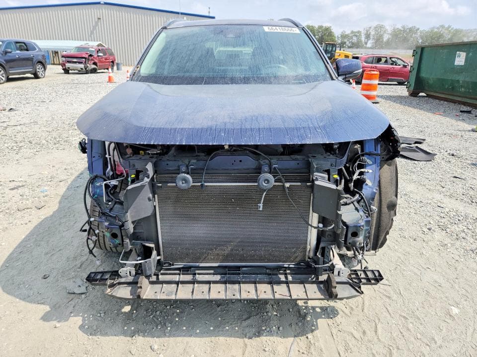 2023 TOYOTA RAV4 XLE 5