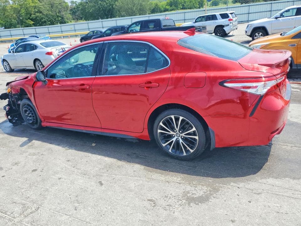 2020 TOYOTA CAMRY SE 2