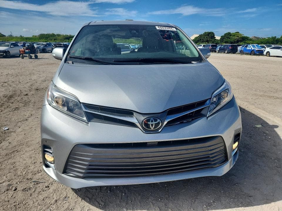 2019 TOYOTA SIENNA LIMITED 7-PASSENGER 5
