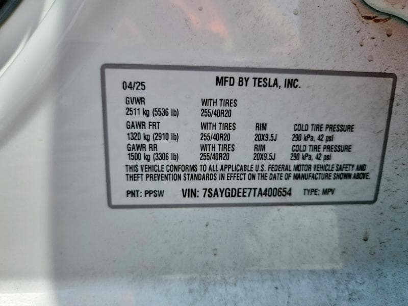 2026 TESLA MODEL Y 14