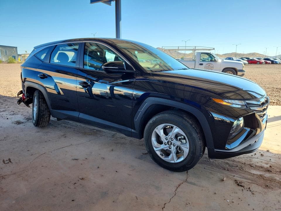 2022 HYUNDAI TUCSON SE 4