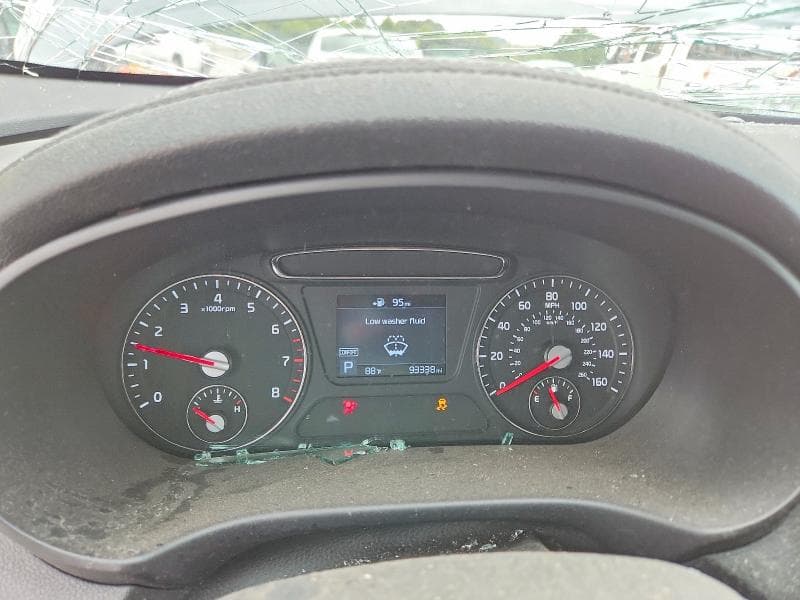2020 KIA SORENTO LX 9