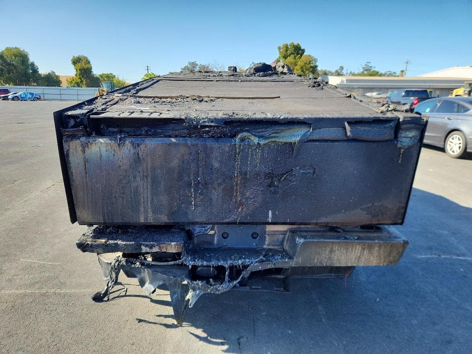 2024 TESLA CYBERTRUCK 6