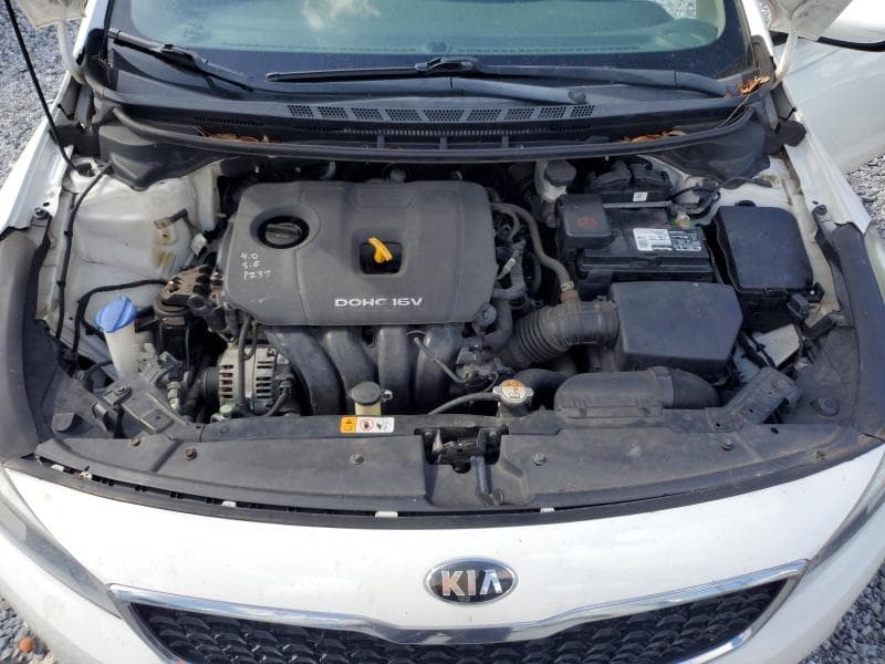 2017 KIA FORTE LX 11