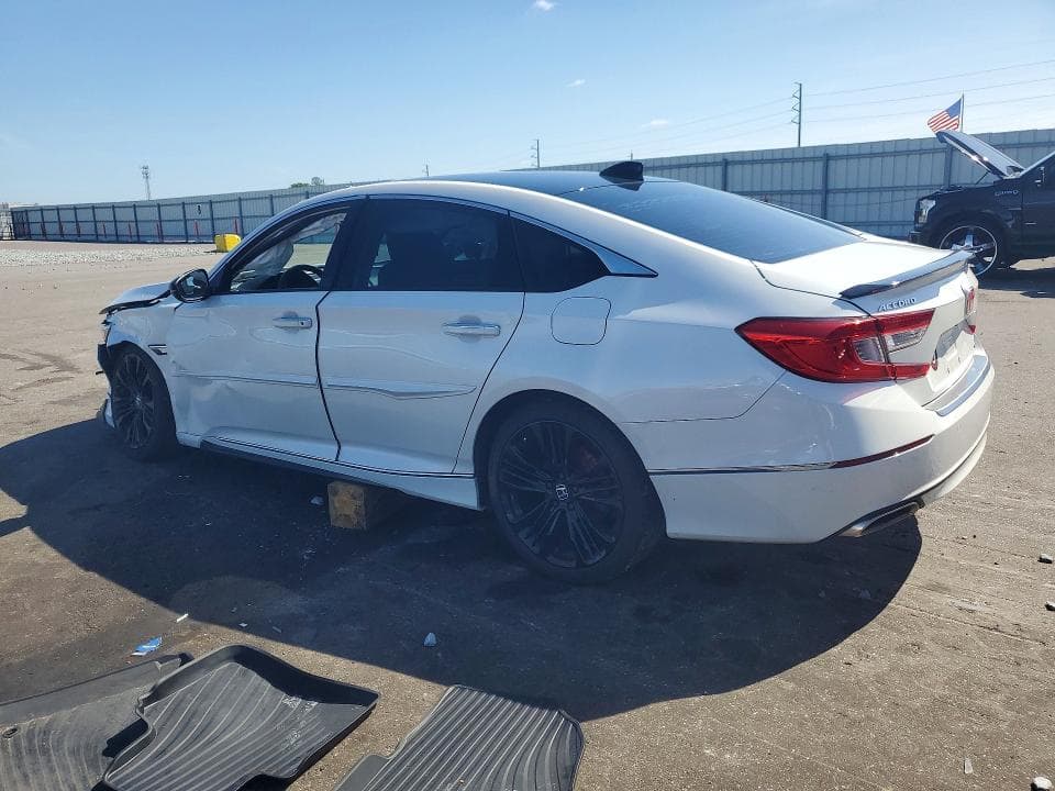 2018 HONDA ACCORD TOURING 2
