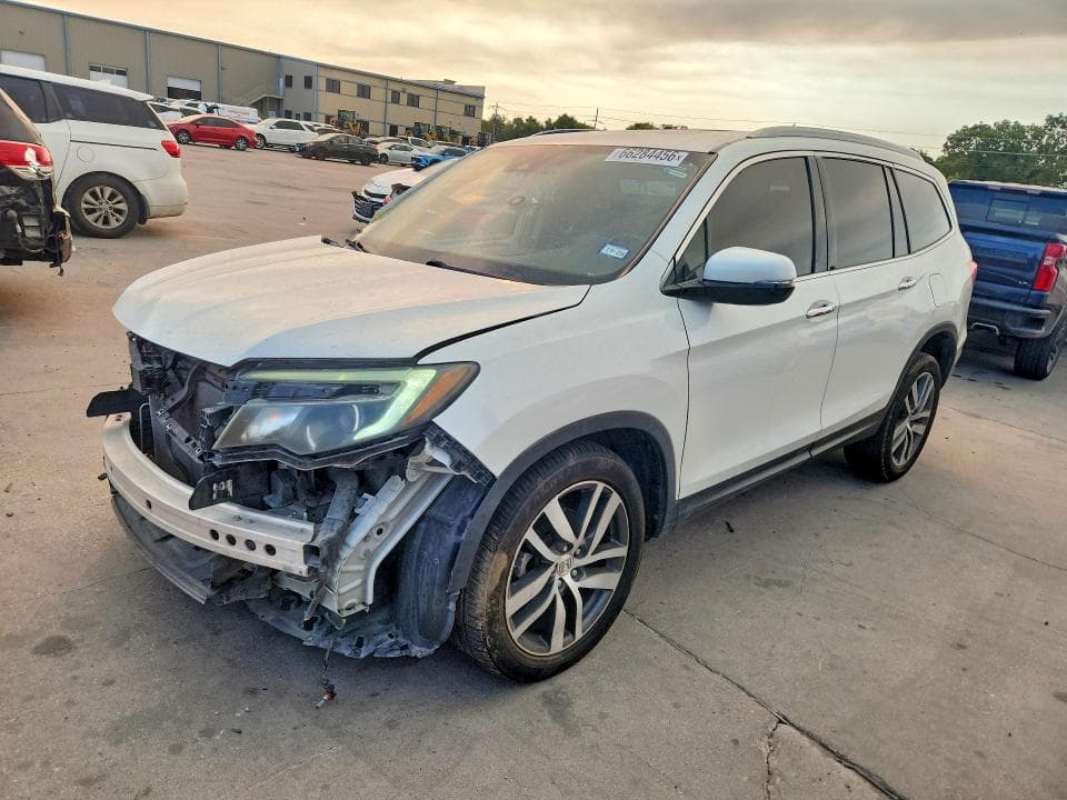2017 HONDA PILOT TOURING - 1